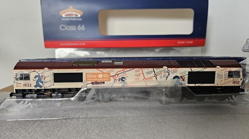 Bachmann 979u class 66 - 32-979u, ◇
