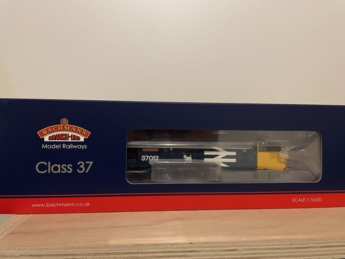 Bachmann class 37012 loch - class,